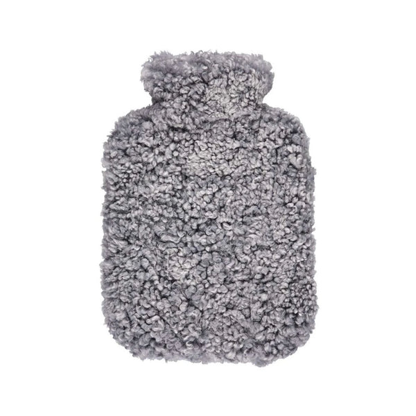 Wärmflasche mit Bezug aus Lammfell, hellgrau